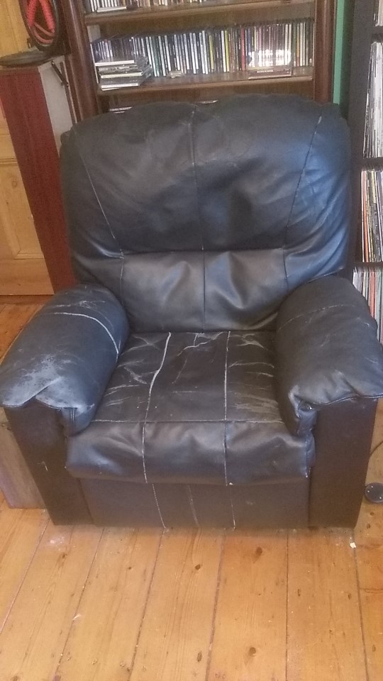 chair small.jpg