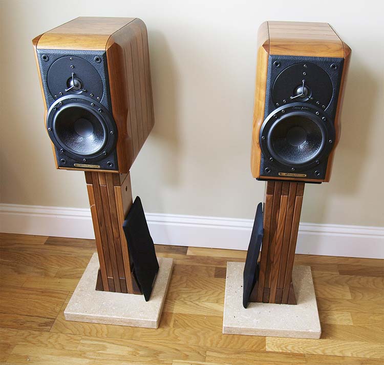 small _ sonus faber 2.jpg