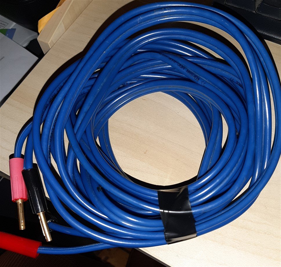 Speaker cable (969 x 919).jpg