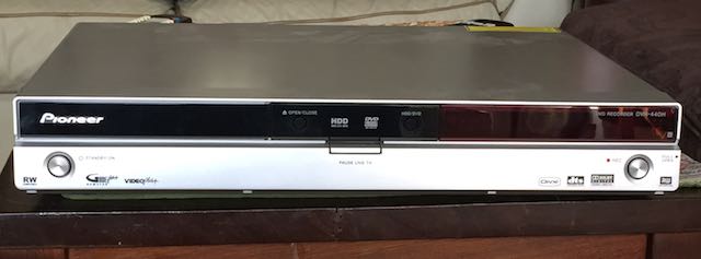 Pioneer DVR-440H 003.jpg